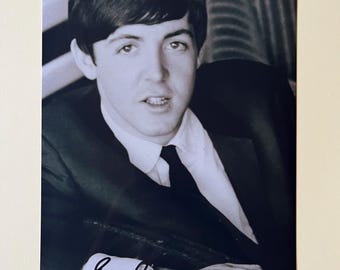 PAUL MCCARTNEY / The BEATLES - Authentic Hand-Signed Photo Autograph With CoA