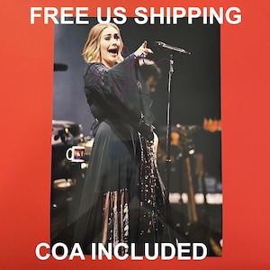 ADELE - Auténtica foto autógrafa firmada a mano con certificado de autenticidad