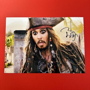 JOHNNY DEPP - Authentisches Handsigniertes Fotoautogramm mit Echtheitszertifikat