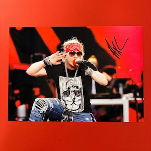 AXL ROSE / Guns&#39;N&#39;Roses - Authentic Hand-Signed Photo Autograph With CoA