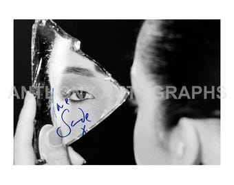 BJORK - Authentic Hand-signed Photo Autograph With Coa - Etsy