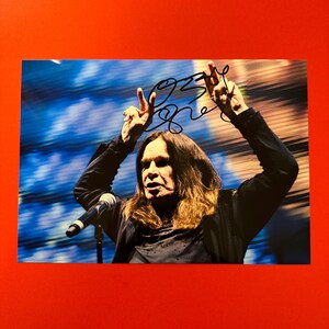 オージー・オズボーン(Black Sabbath)の直筆サイン入りカラー写真 Amazon | ブラックサバス Black Sabbath 直筆サイン入りレコード