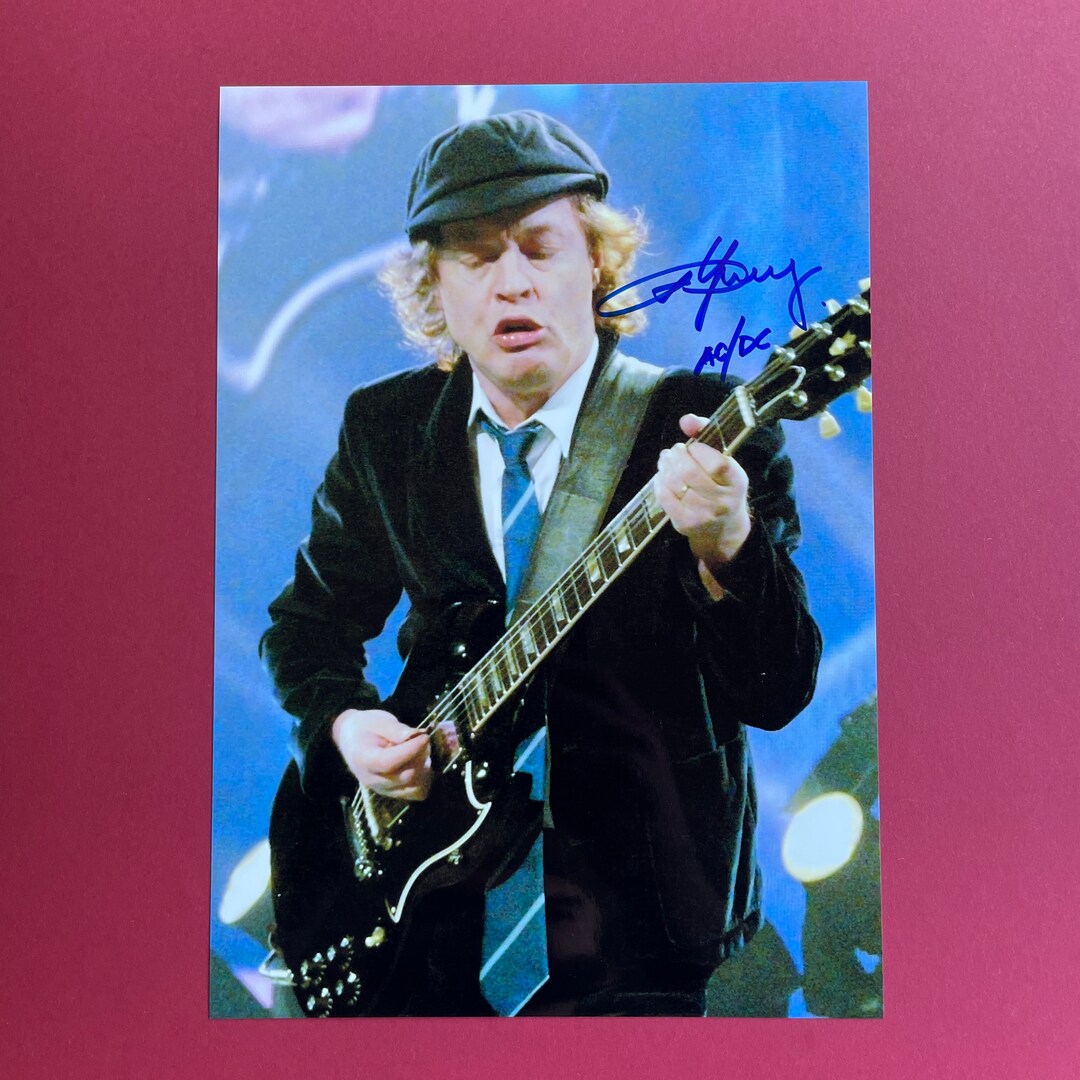 Angus YOUNG / AC/DC - Authentic Hand-signed Photo Autograph With Coa - Etsy
