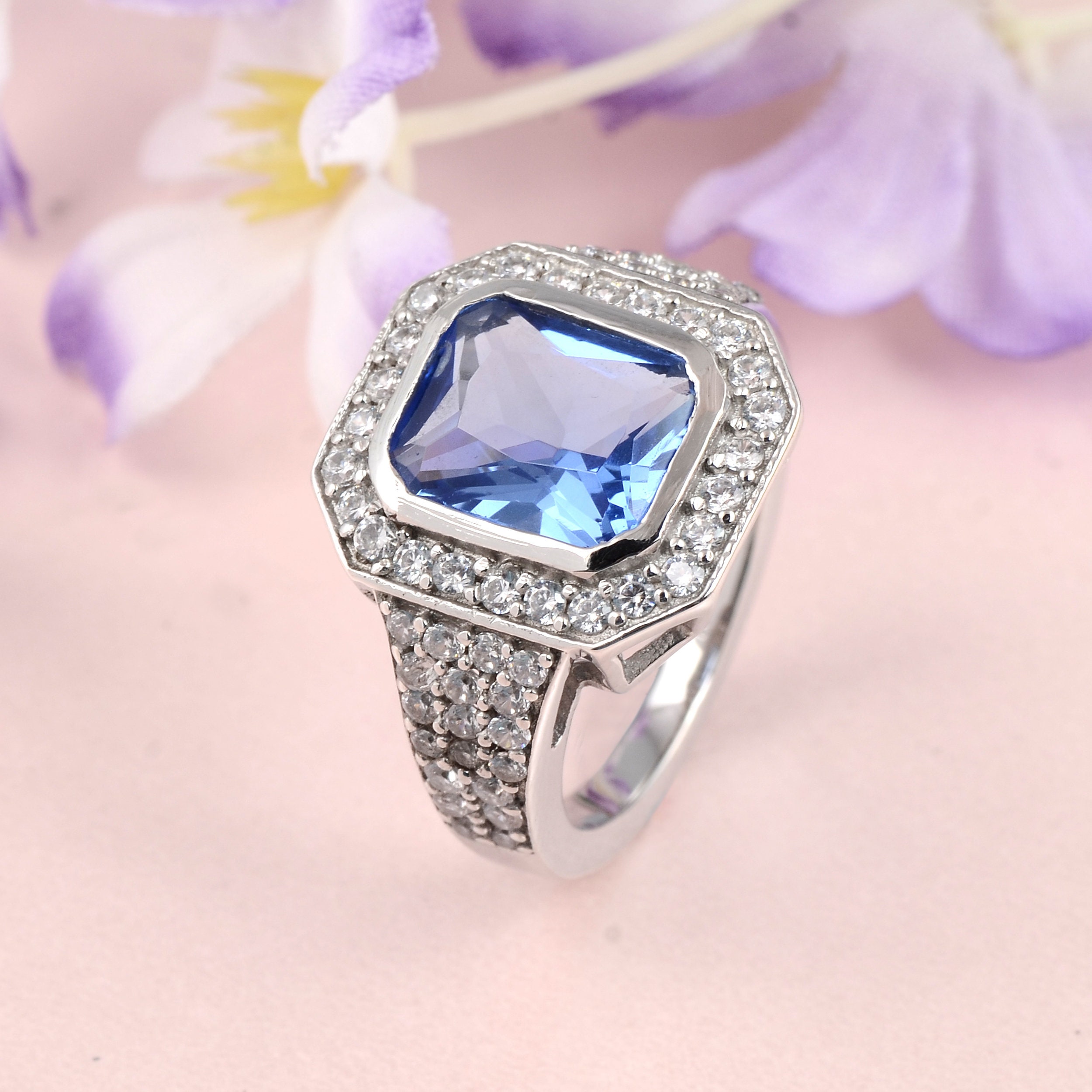 0.94 Ct London Blue Topaz Black Diamond 925 Sterling Silver Wedding Band Ring 0.94 Ct London Blue Topaz Black Diamond 925 Sterling Silver Wedding Band Ring