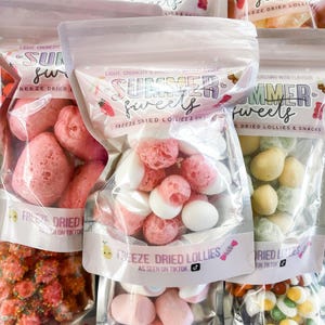 Freeze Dried Strawberries and Cream | Crunchy Strawberry Lollies | Freeze Dried Candy | Sweet Treats Party Snacks | Australian Made