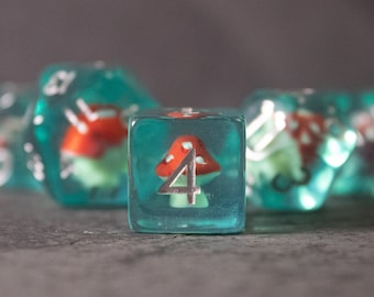 Mushroom Dice Set for DnD // Role Playing Dice for Druids // Dungeons and Dragons Dice // D&D Dice