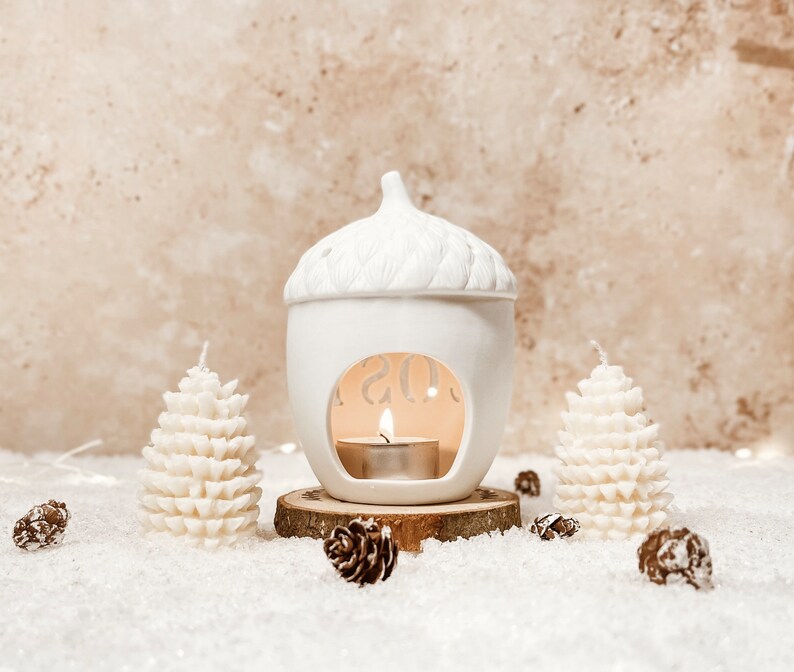 Cosy acorn tea light holder Autumn tea light candle holder Christmas home decor image 7