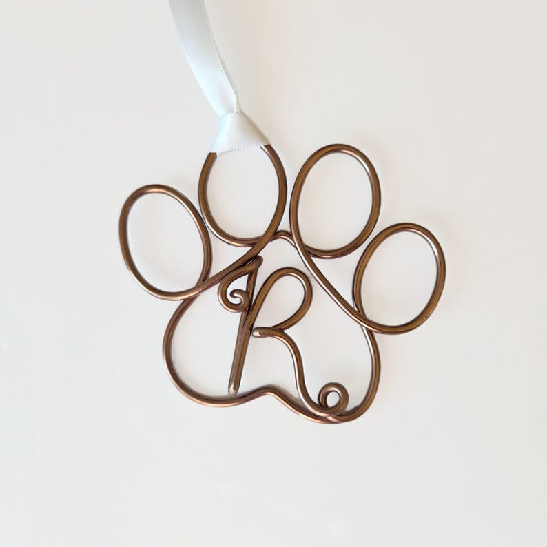 Personalized Pet Letter Ornament A‑Z | Wire Monogram Gift Tag, Pet Stocking Name, Dog Paw Ornament R