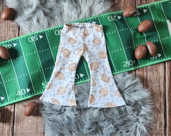 Football bellbottoms, Baby girl football outfit with bow, game day football shirt, outfit for toddlers, football spirit shirt, baby bodysuit