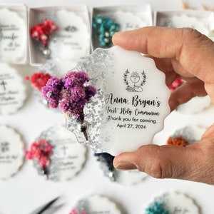 First communion favors, Baptism gift for guest, Christening, Confirmation, Dedication, Holy Eucharist favor, Resin Fridge Magnet, kommunion