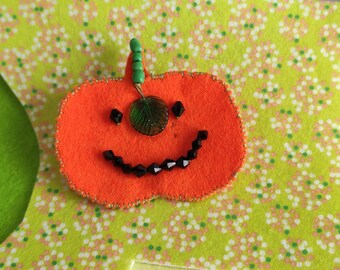 Halloween pumpkin brooch