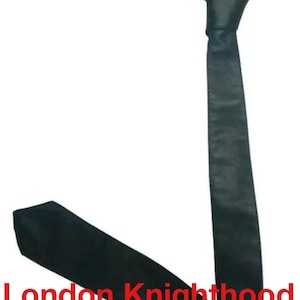 what do you wear to black tie