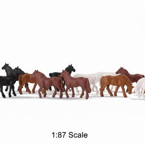 40 stuks miniatuurpaarden boerderijdierfiguren HO schaal 1:87 voor modelspoorlandschap