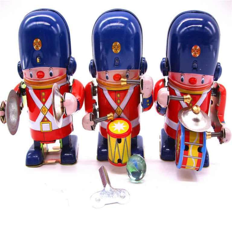 Vintage/Retro Style Windup Tin Toy SOLDIER WITH DRUM