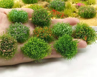 8pcs Miniature Resin Flower Clusters for Diorama, Dollhouse, Fairy Garden