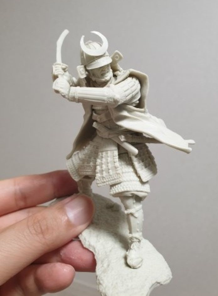 Figurine à peindre de chez Pegaso Models en 75mm,samouraï