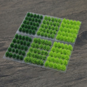 50 pcs Miniature Green Grass Tufts Bushes Clusters Models Railway Accessories Forest Fairy Garden Landscape Terrarium Diorama Craft Supplies