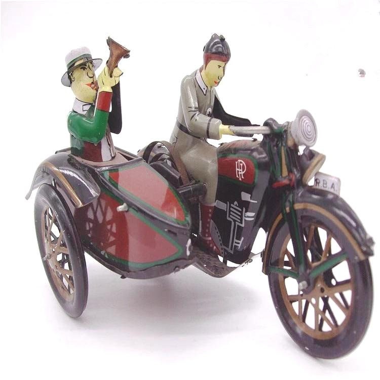 TIN TOY MOTORBIKE AND SIDECAR WIND UP  GREAT COLLECTIBLE 