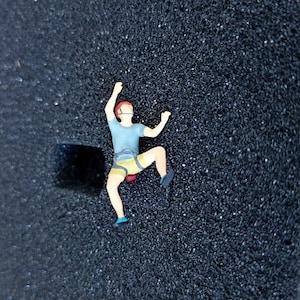 Miniature Rock Climber Sport climbing People Figure 1:87 Models Building Landscape Scene Accessories Diorama Supplies image 7