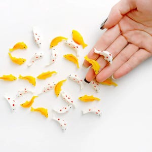 5/10 pcs Miniature Tiny Goldfish Fish Figure Model DIY Scenery Dollhouse Landscape Fairy Garden Accessories Terrarium Diorama Craft Supplies