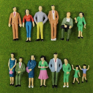 14 pcs Miniature Standing Seated People Adult Child Passenger 1:25 Figures G Scale Models Train Railway Scene Accessories Diorama Supplies