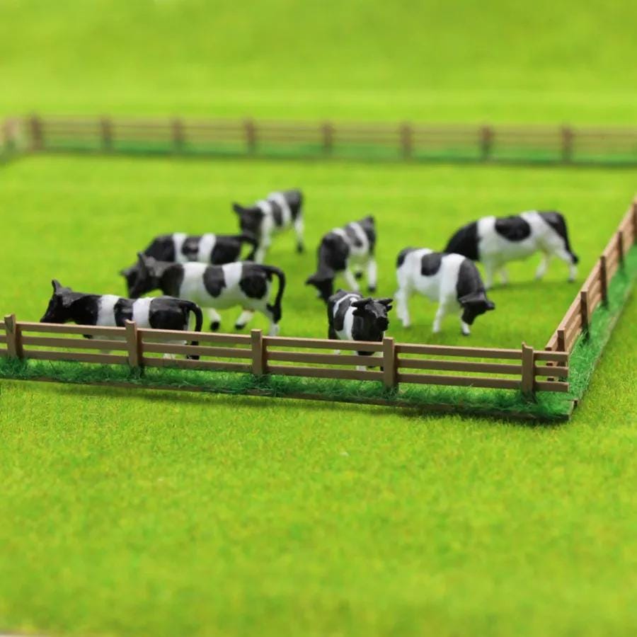 50pcs 1:87 HO Scale Model Cows Miniature Farm Animal Model Cow For Model Railway Layout - Foto 7