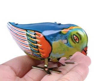 MS029 Vintage Pecking Blue Bird Retro Clockwork Wind Up Tin Toy Collectible