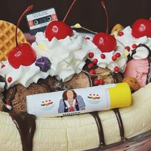 Robyn&#39;s Operation Scoop & Split Lip Balm (.15oz)