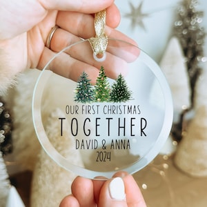 Coppia personalizzata Primo addobbo natalizio Personalizzato Il nostro primo addobbo natalizio insieme Primo addobbo natalizio Addobbo per albero di Natale Regalo
