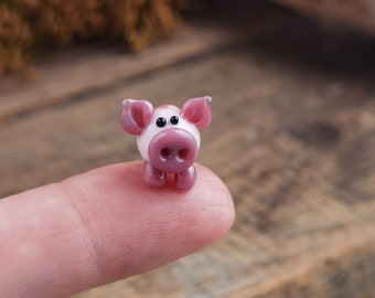 Pig figurine Pig miniature Tiny pig glass pig Tiny figurine Miniature animal