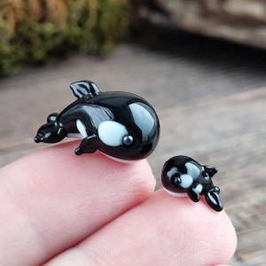 GLASS FIGURINES Orca whale figurine miniature orca figurine Tiny glass animals Miniature animals Blown glass art Terrarium Dollhouse