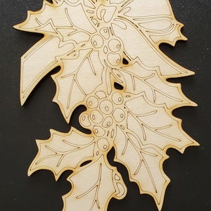 Holly Bunch Plaque