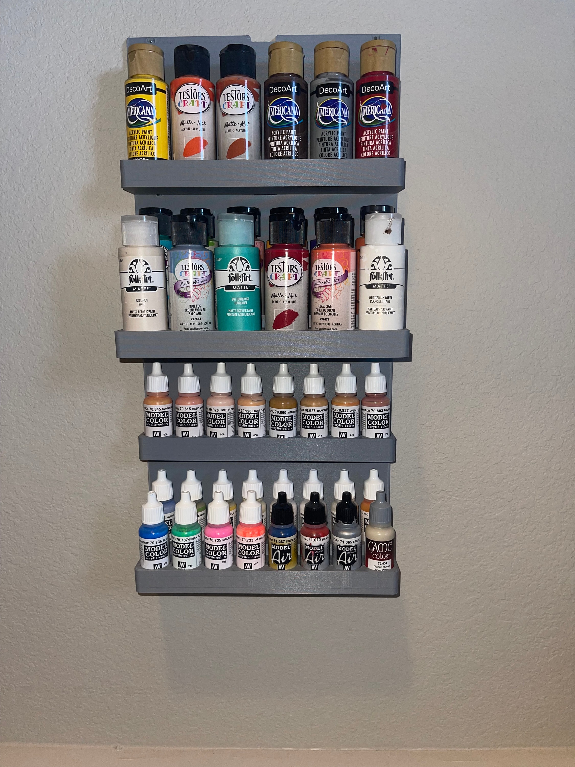 STL file Citadel Modular Paint Bottle Rack/Organizer/Holder - (12 Bottle)  32mm, Citadel, Modular, Wall mount, Model paints, Art-tool, Paint rack,  Paint jar holder, Paint storage organizer, Airbrush, Desk organizer, Wall  rack, Miniatures