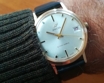 Montre vintage ENICAR Star Jewels, 34 mm, années 1960, en état de fonctionnement et révisée