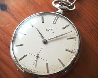 Reloj de bolsillo vintage OMEGA de 1952, calibre 161, 48 mm, en funcionamiento y revisado.