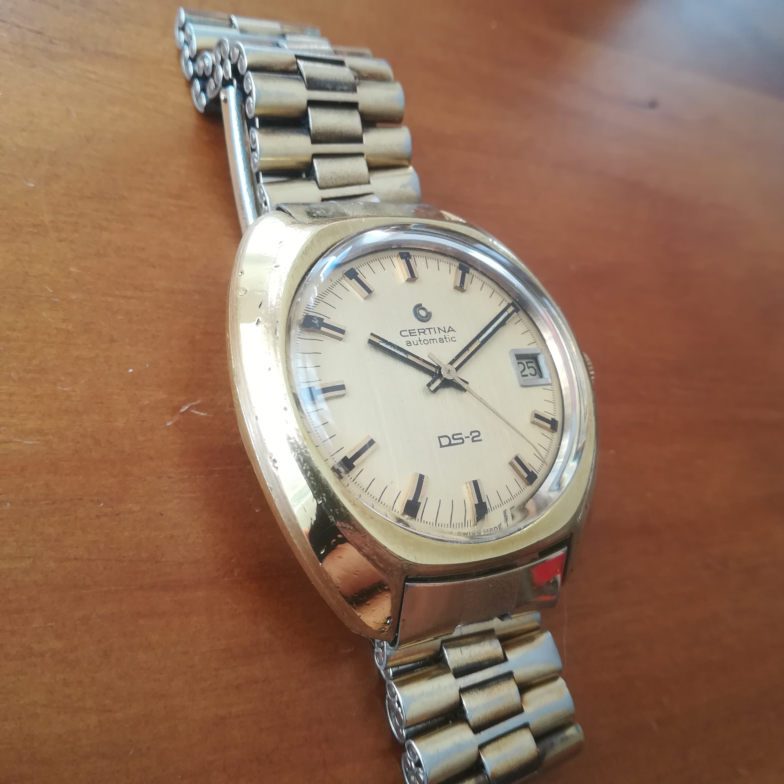 Montre Certina DS-2 Mécanique Manuelle - Ref. 5301 300 - 37mm - Années 70 - Occasion Vintage