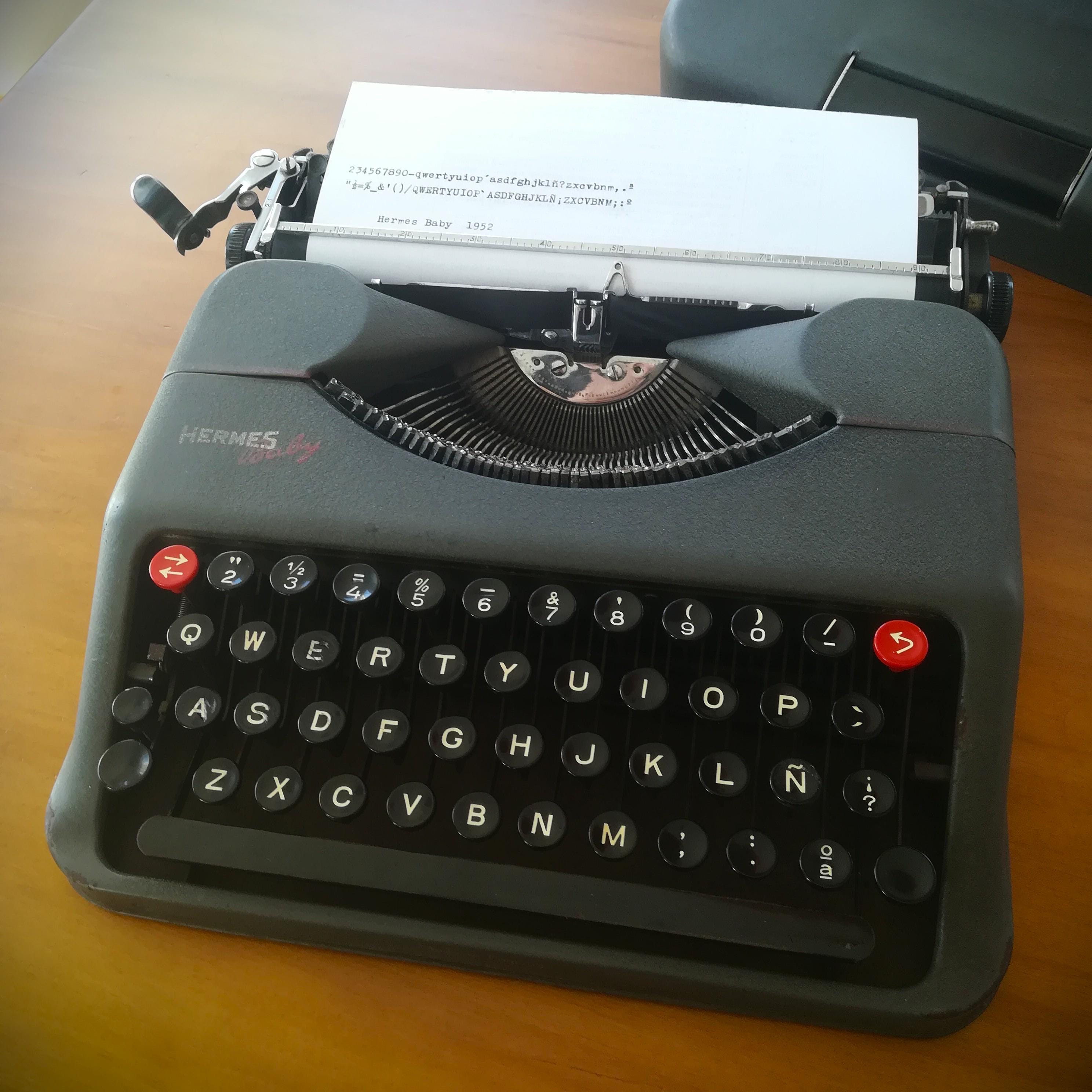 Hermes typewriter baby - Etsy 日本