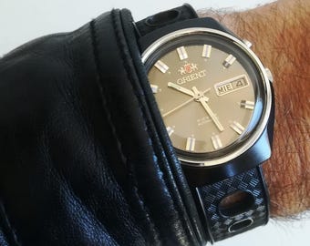 Reloj automático vintage ORIENT, día/fecha, 37 mm, década de 1970, en funcionamiento y revisado.