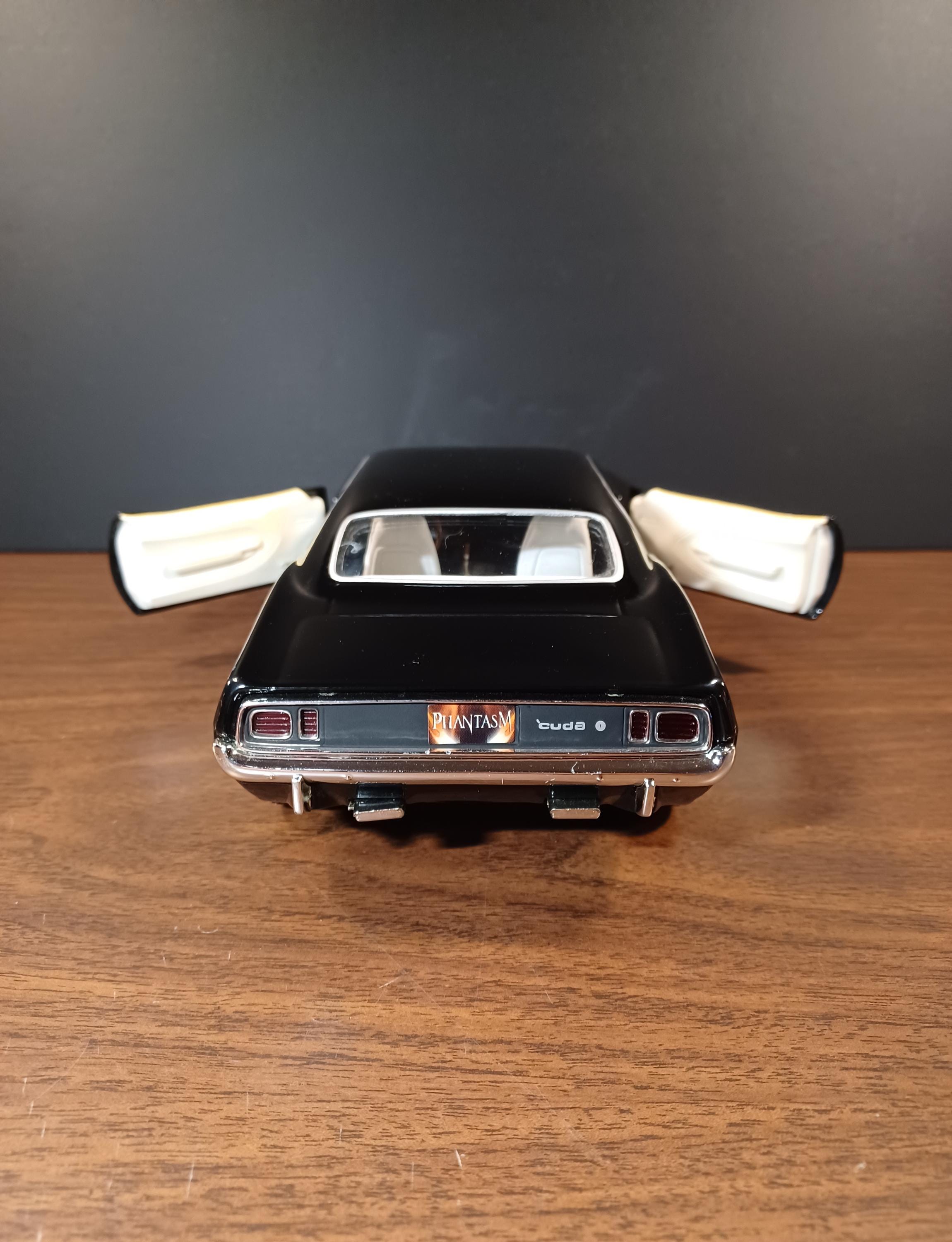 Vintage 1:18 Ertl Phantasm Movie Car, Plymouth Cuda, 340 Barrel
