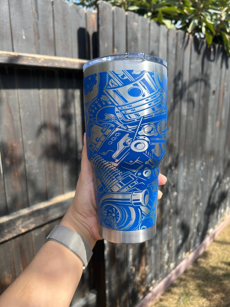 Gearhead Gift Idea: 30 oz Tumbler for Car Enthusiasts - Automotive Travel Cup, Ideal for Cold Beverages Blue No Brand