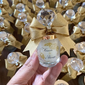 Crystal Lid With Ribbon Personalized Candle Favor for Guests in Bulk ...