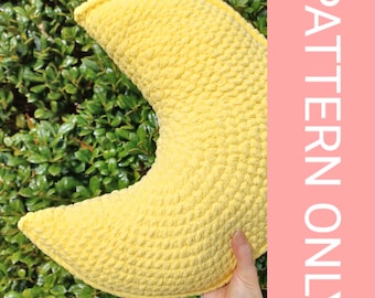 Crochet Crescent Moon Pillow Amigurumi Plush Pattern