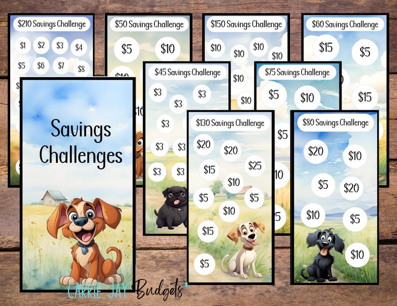 Puede incluir: Un conjunto de tarjetas de desaf&iacute;o de ahorro imprimibles con diferentes cantidades de dinero para ahorrar. Las tarjetas tienen una ilustraci&oacute;n de un perro de dibujos animados y un fondo de cielo azul. El texto en las tarjetas dice "Desaf&iacute;os de ahorro".