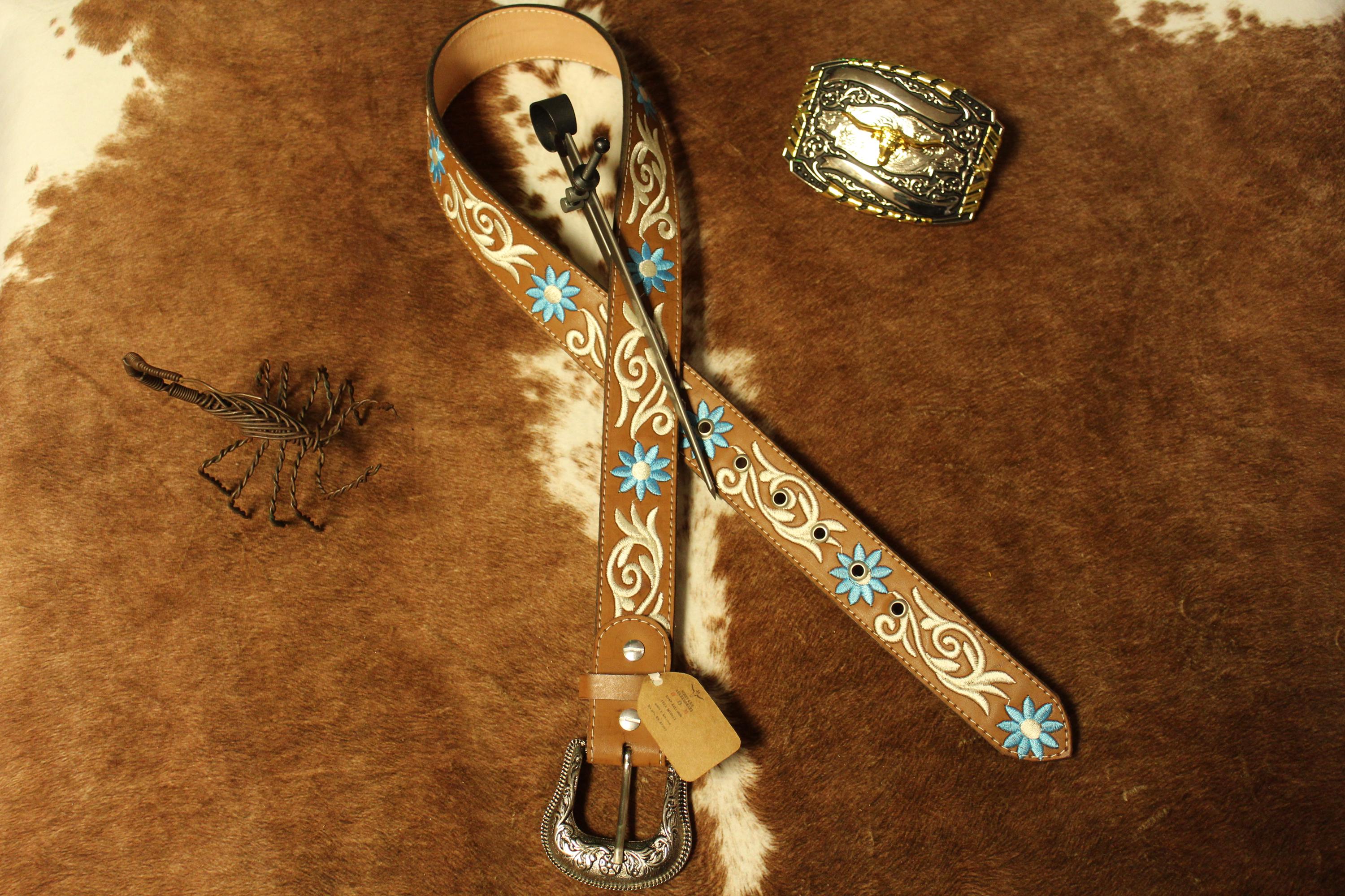 IUGAMAKARAS★[IugamacarasXSongfield] Studded Western Keyring IUGAMAKARAS☆[IugamacarasXSongfield] Studded Western Keyring