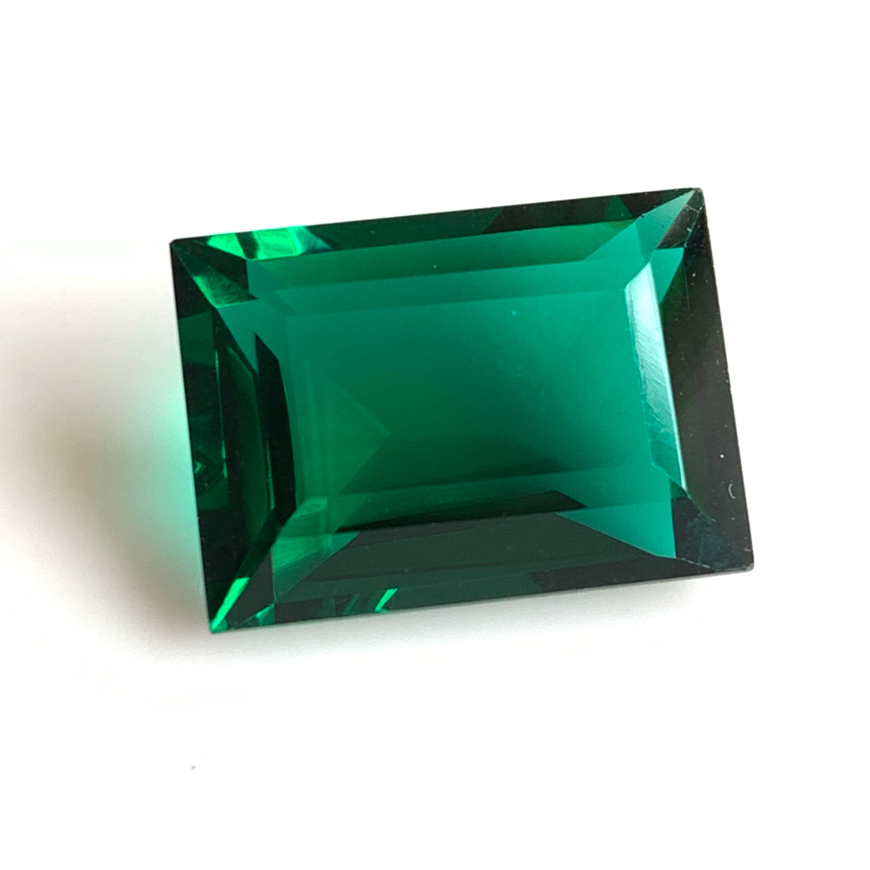 Baguette emerald store