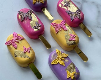 Encanto theme luxury Cakesicles/Cake pops! Can be personalized to different occasion! Price per item, acrylic stick included!