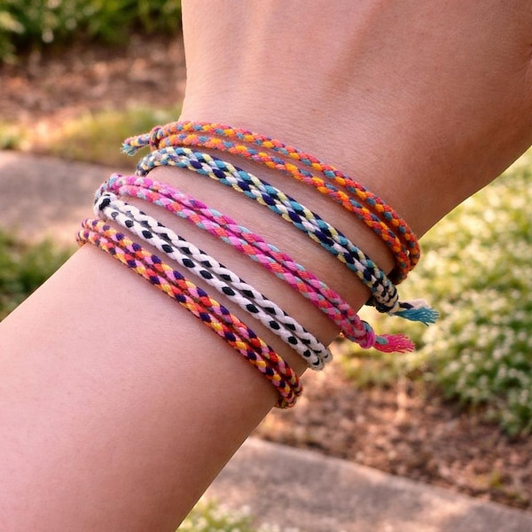 Handmade friendship bracelet | Tibetan bracelets | colorful | adjustable | gift idea