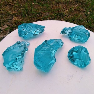 5 pcs/1312 gr of rough natural vulcanic andara crystals monatomic aqua blue