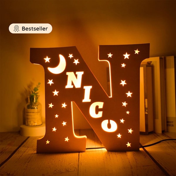 Lampe Prénom Personnalisé - Décoration Chambre Enfant - Cadeau Naissance Personnalisable - Veilleuse Lettre Bois Lune - Deco Chambre Bébé