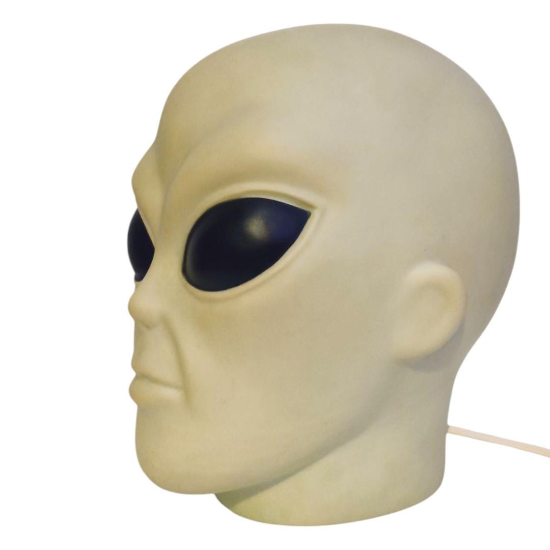 Vintage Alien Head Lamp - Retro Futuristic Lighting for Space Lovers - Etsy
